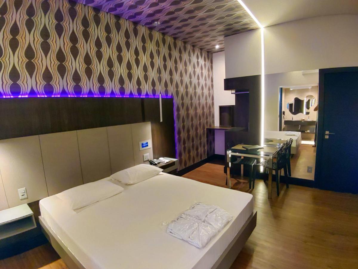 Motel Dallas Белу-Оризонті Екстер'єр фото